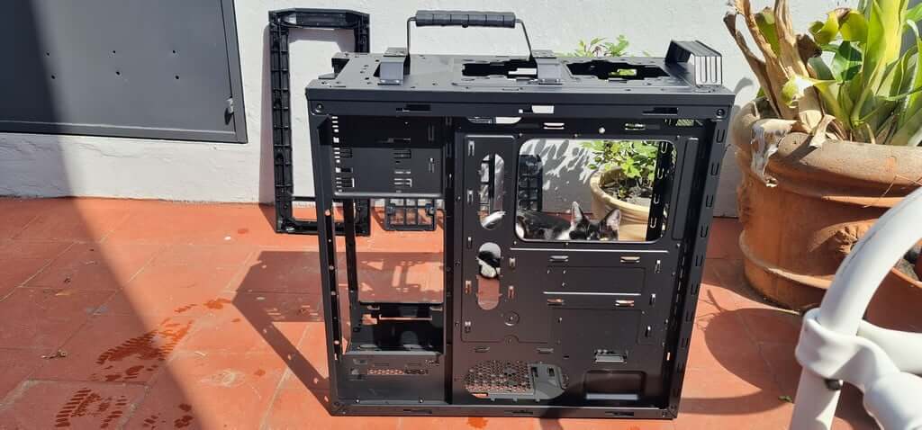 pc-case-metal
